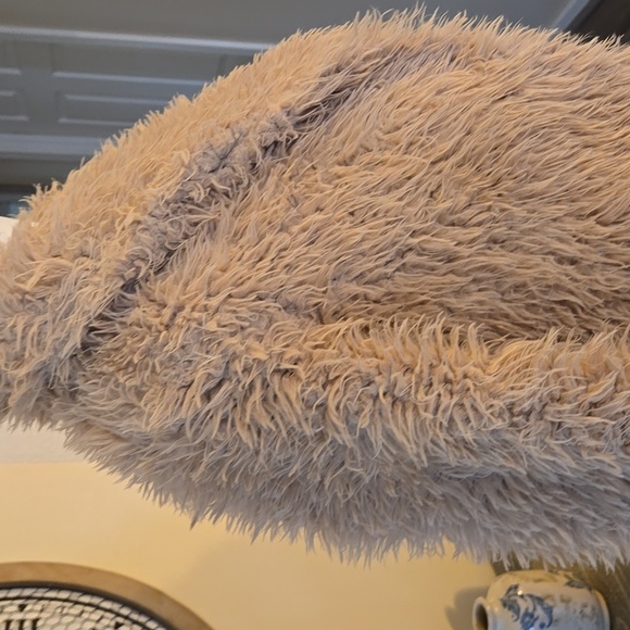 Little Lass Cream Teddy Jacket - Picture 3 of 10